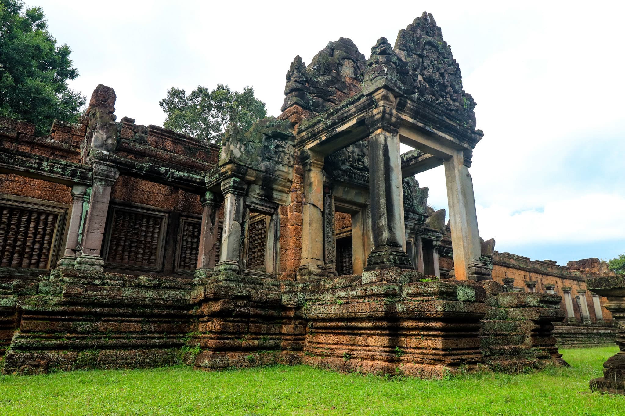 Banteay Srey & Banteay Somre Tours