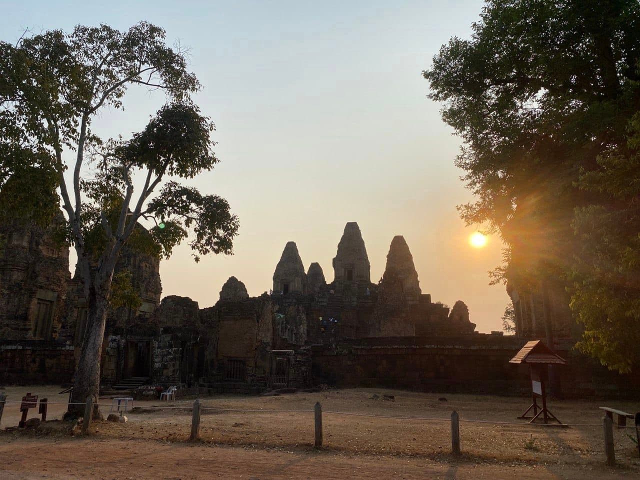 Sunset Angkor Wat & Full Day Tour