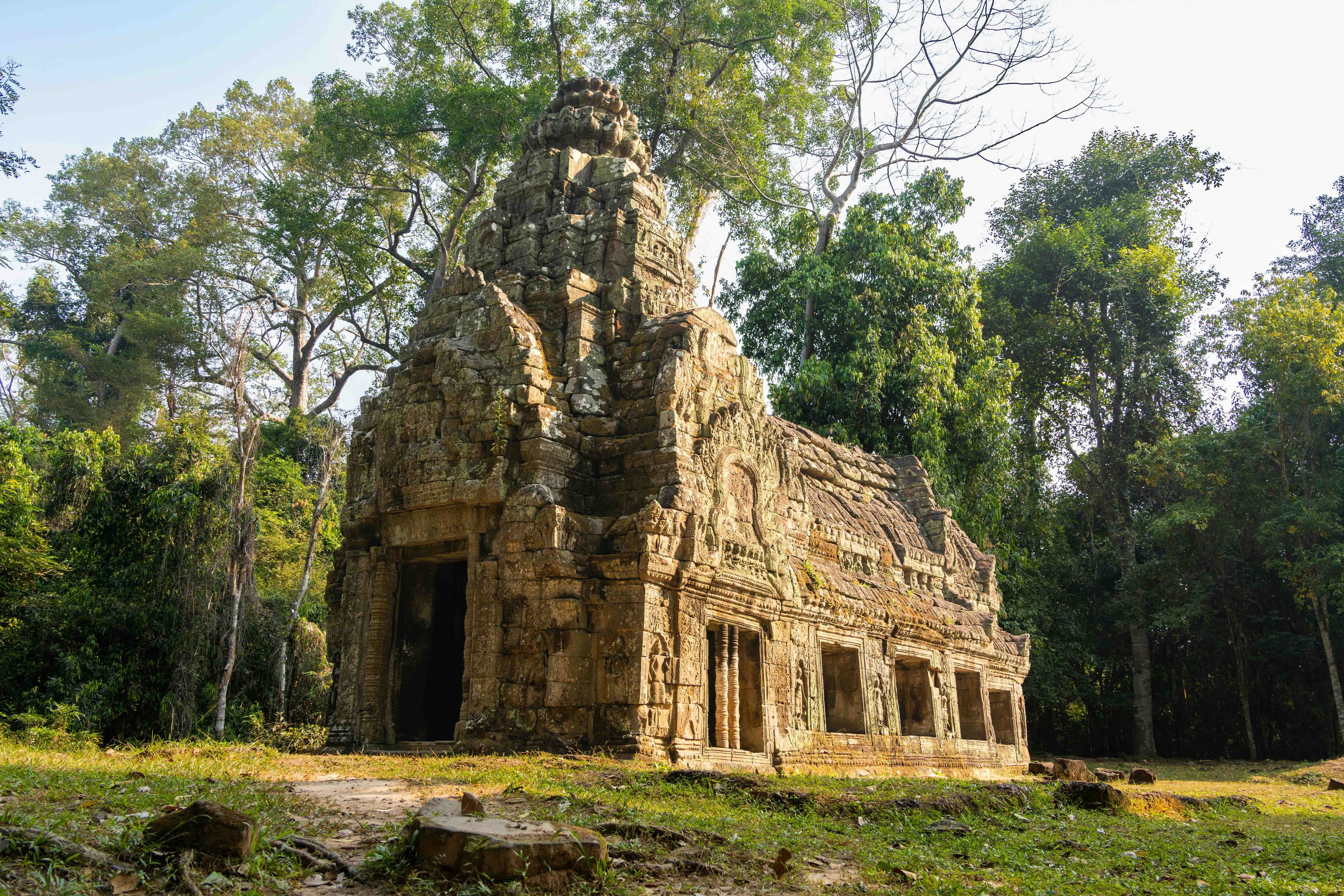 Angkor Wat Full Day package (Small Tour)